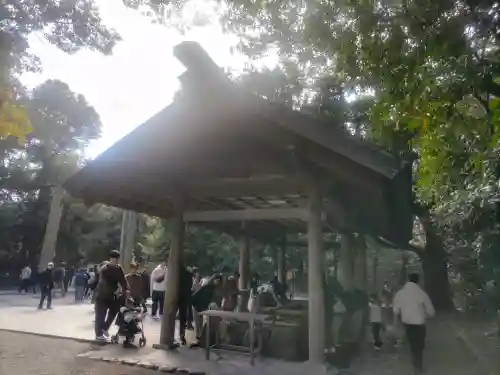 熱田神宮の{uncategorized: "未分類", other: "その他", undefined: "問題あり", building: "その他建物", grave: "お墓", sacred_gate: "鳥居", guardian: "狛犬", statue: "像", buddha: "仏像", history: "歴史", nature: "自然", garden: "庭園", animal: "動物", pagoda: "塔", temizu: "手水舎", mountain_gate: "山門・神門", sanctuary: "本殿・本堂", subordinate: "末社・摂社", art: "芸術", scenery: "景色", jizo: "地蔵", ema: "絵馬", goshuin: "御朱印", omikuji: "おみくじ", items: "授与品その他", amulet: "お守り", goshuincho: "御朱印帳", eats: "食事", festival: "お祭り", votive_dance: "神楽", shichigosan: "七五三参", wedding: "結婚式", experience: "体験その他", initially: "初詣", around: "周辺", anti_infection: "感染症対策"}