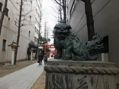 花園神社の狛犬