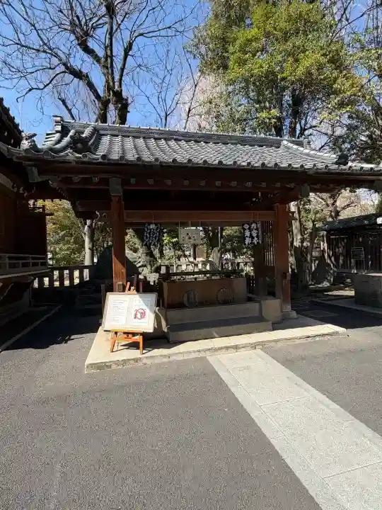牛嶋神社の{uncategorized: "未分類", other: "その他", undefined: "問題あり", building: "その他建物", grave: "お墓", sacred_gate: "鳥居", guardian: "狛犬", statue: "像", buddha: "仏像", history: "歴史", nature: "自然", garden: "庭園", animal: "動物", pagoda: "塔", temizu: "手水舎", mountain_gate: "山門・神門", sanctuary: "本殿・本堂", subordinate: "末社・摂社", art: "芸術", scenery: "景色", jizo: "地蔵", ema: "絵馬", goshuin: "御朱印", omikuji: "おみくじ", items: "授与品その他", amulet: "お守り", goshuincho: "御朱印帳", eats: "食事", festival: "お祭り", votive_dance: "神楽", shichigosan: "七五三参", wedding: "結婚式", experience: "体験その他", initially: "初詣", around: "周辺", anti_infection: "感染症対策"}