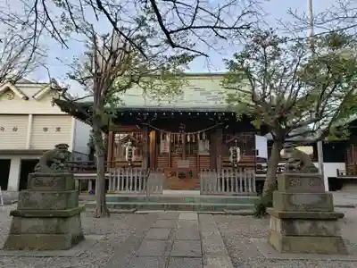 本郷氷川神社の本殿・本堂
