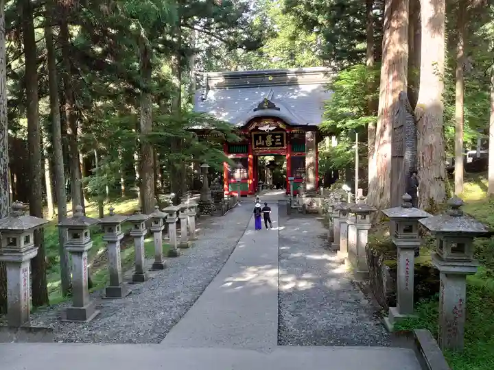 三峯神社の鳥居