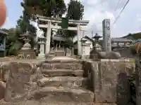 八幡神社の{uncategorized: "未分類", other: "その他", undefined: "問題あり", building: "その他建物", grave: "お墓", sacred_gate: "鳥居", guardian: "狛犬", statue: "像", buddha: "仏像", history: "歴史", nature: "自然", garden: "庭園", animal: "動物", pagoda: "塔", temizu: "手水舎", mountain_gate: "山門・神門", sanctuary: "本殿・本堂", subordinate: "末社・摂社", art: "芸術", scenery: "景色", jizo: "地蔵", ema: "絵馬", goshuin: "御朱印", omikuji: "おみくじ", items: "授与品その他", amulet: "お守り", goshuincho: "御朱印帳", eats: "食事", festival: "お祭り", votive_dance: "神楽", shichigosan: "七五三参", wedding: "結婚式", experience: "体験その他", initially: "初詣", around: "周辺", anti_infection: "感染症対策"}