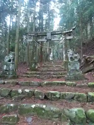 国玉神社の鳥居