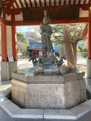 浅草寺の手水舎