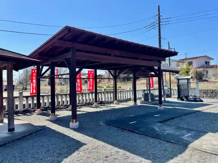 はね瀧道了尊の{uncategorized: "未分類", other: "その他", undefined: "問題あり", building: "その他建物", grave: "お墓", sacred_gate: "鳥居", guardian: "狛犬", statue: "像", buddha: "仏像", history: "歴史", nature: "自然", garden: "庭園", animal: "動物", pagoda: "塔", temizu: "手水舎", mountain_gate: "山門・神門", sanctuary: "本殿・本堂", subordinate: "末社・摂社", art: "芸術", scenery: "景色", jizo: "地蔵", ema: "絵馬", goshuin: "御朱印", omikuji: "おみくじ", items: "授与品その他", amulet: "お守り", goshuincho: "御朱印帳", eats: "食事", festival: "お祭り", votive_dance: "神楽", shichigosan: "七五三参", wedding: "結婚式", experience: "体験その他", initially: "初詣", around: "周辺", anti_infection: "感染症対策"}