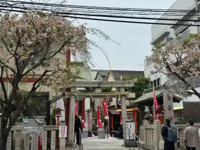 吉原神社の{uncategorized: "未分類", other: "その他", undefined: "問題あり", building: "その他建物", grave: "お墓", sacred_gate: "鳥居", guardian: "狛犬", statue: "像", buddha: "仏像", history: "歴史", nature: "自然", garden: "庭園", animal: "動物", pagoda: "塔", temizu: "手水舎", mountain_gate: "山門・神門", sanctuary: "本殿・本堂", subordinate: "末社・摂社", art: "芸術", scenery: "景色", jizo: "地蔵", ema: "絵馬", goshuin: "御朱印", omikuji: "おみくじ", items: "授与品その他", amulet: "お守り", goshuincho: "御朱印帳", eats: "食事", festival: "お祭り", votive_dance: "神楽", shichigosan: "七五三参", wedding: "結婚式", experience: "体験その他", initially: "初詣", around: "周辺", anti_infection: "感染症対策"}