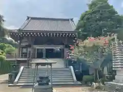 八幡山観音寺の本殿