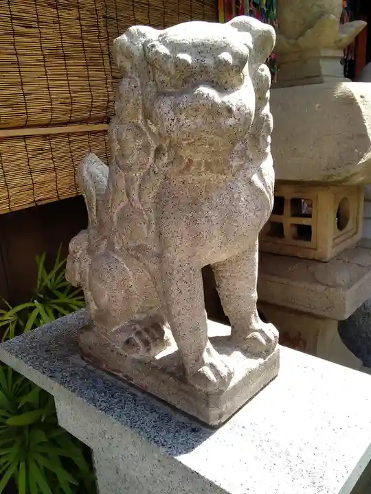 豊受稲荷本宮の狛犬