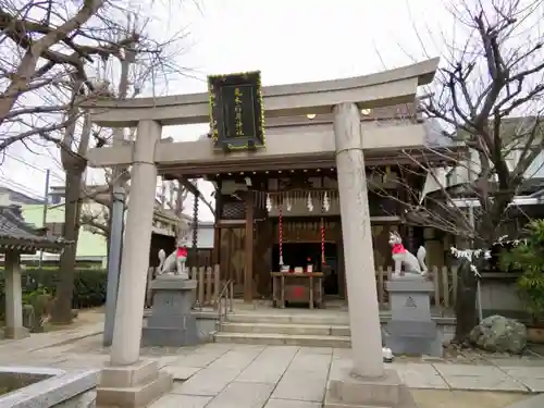 飛木稲荷神社の鳥居