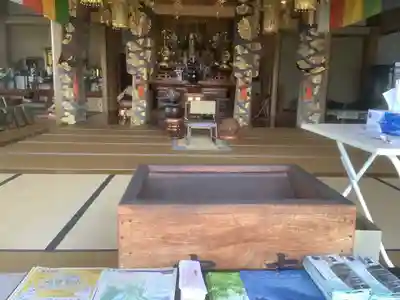 白毫寺の本殿・本堂