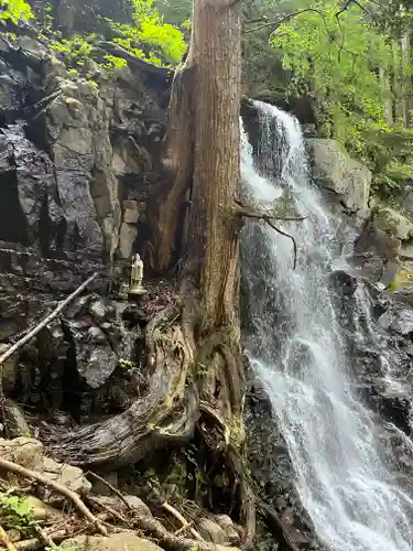 母の白滝神社(山梨県)