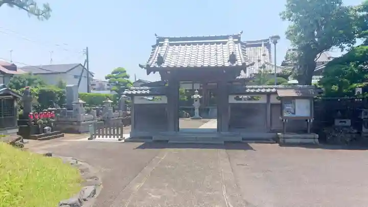 宝池寺の山門・神門