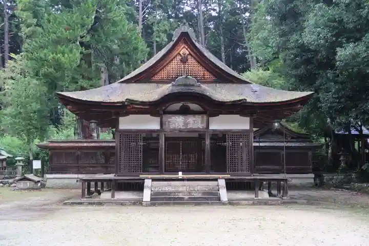 油日神社の本殿・本堂