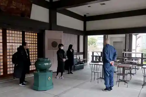 光明寺の本殿・本堂