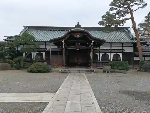 護国寺の{uncategorized: "未分類", other: "その他", undefined: "問題あり", building: "その他建物", grave: "お墓", sacred_gate: "鳥居", guardian: "狛犬", statue: "像", buddha: "仏像", history: "歴史", nature: "自然", garden: "庭園", animal: "動物", pagoda: "塔", temizu: "手水舎", mountain_gate: "山門・神門", sanctuary: "本殿・本堂", subordinate: "末社・摂社", art: "芸術", scenery: "景色", jizo: "地蔵", ema: "絵馬", goshuin: "御朱印", omikuji: "おみくじ", items: "授与品その他", amulet: "お守り", goshuincho: "御朱印帳", eats: "食事", festival: "お祭り", votive_dance: "神楽", shichigosan: "七五三参", wedding: "結婚式", experience: "体験その他", initially: "初詣", around: "周辺", anti_infection: "感染症対策"}