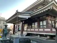 日曜寺の本殿・本堂