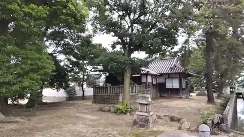 中畝神社の建物その他