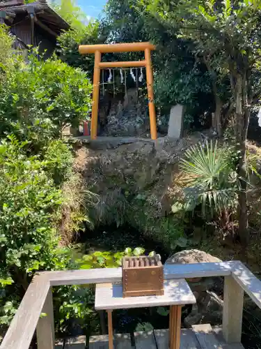 横浜御嶽神社の末社・摂社