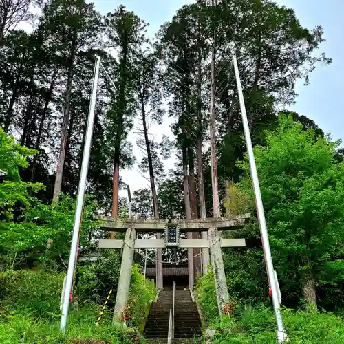 六所神社の鳥居