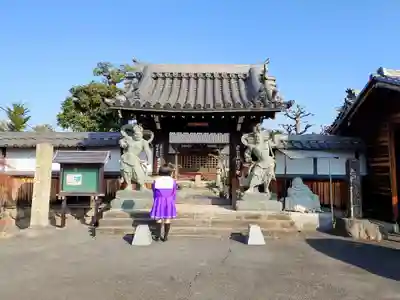 龍潭寺の山門・神門
