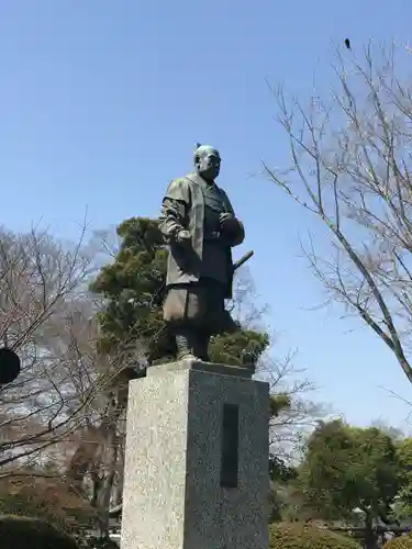 龍城神社の像