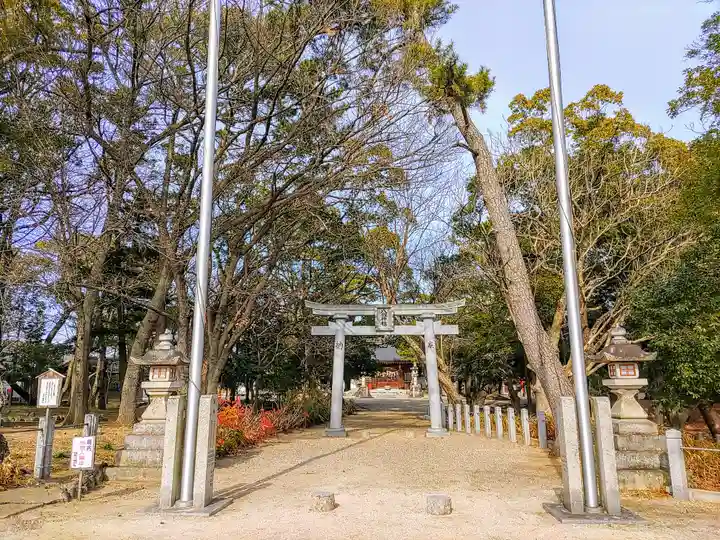 榎前八劔神社の山門・神門