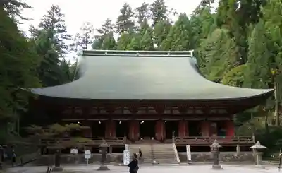 比叡山延暦寺の本殿・本堂