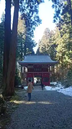 御岩神社の建物その他