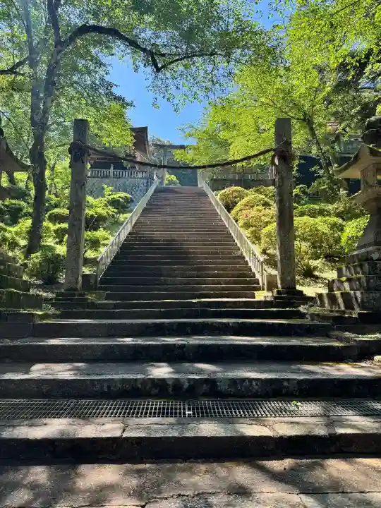 木山神社の{uncategorized: "未分類", other: "その他", undefined: "問題あり", building: "その他建物", grave: "お墓", sacred_gate: "鳥居", guardian: "狛犬", statue: "像", buddha: "仏像", history: "歴史", nature: "自然", garden: "庭園", animal: "動物", pagoda: "塔", temizu: "手水舎", mountain_gate: "山門・神門", sanctuary: "本殿・本堂", subordinate: "末社・摂社", art: "芸術", scenery: "景色", jizo: "地蔵", ema: "絵馬", goshuin: "御朱印", omikuji: "おみくじ", items: "授与品その他", amulet: "お守り", goshuincho: "御朱印帳", eats: "食事", festival: "お祭り", votive_dance: "神楽", shichigosan: "七五三参", wedding: "結婚式", experience: "体験その他", initially: "初詣", around: "周辺", anti_infection: "感染症対策"}