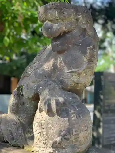 中野沼袋氷川神社の狛犬