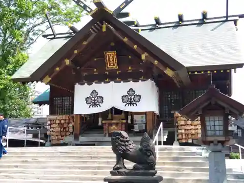 札幌諏訪神社の本殿・本堂