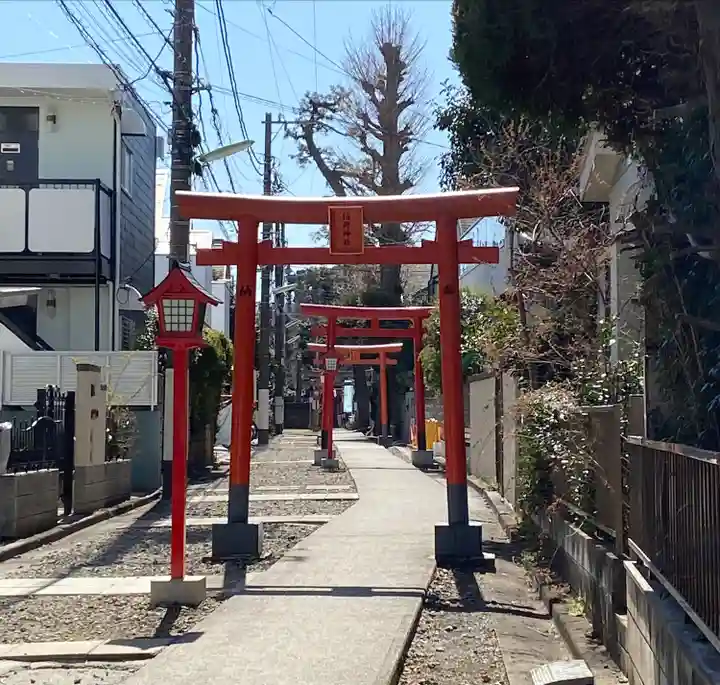 久富稲荷神社の山門・神門