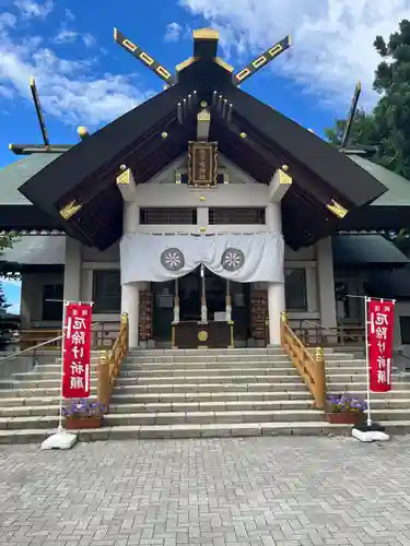 烈々布神社の本殿・本堂