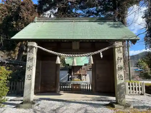 白山比咩神社の{uncategorized: "未分類", other: "その他", undefined: "問題あり", building: "その他建物", grave: "お墓", sacred_gate: "鳥居", guardian: "狛犬", statue: "像", buddha: "仏像", history: "歴史", nature: "自然", garden: "庭園", animal: "動物", pagoda: "塔", temizu: "手水舎", mountain_gate: "山門・神門", sanctuary: "本殿・本堂", subordinate: "末社・摂社", art: "芸術", scenery: "景色", jizo: "地蔵", ema: "絵馬", goshuin: "御朱印", omikuji: "おみくじ", items: "授与品その他", amulet: "お守り", goshuincho: "御朱印帳", eats: "食事", festival: "お祭り", votive_dance: "神楽", shichigosan: "七五三参", wedding: "結婚式", experience: "体験その他", initially: "初詣", around: "周辺", anti_infection: "感染症対策"}