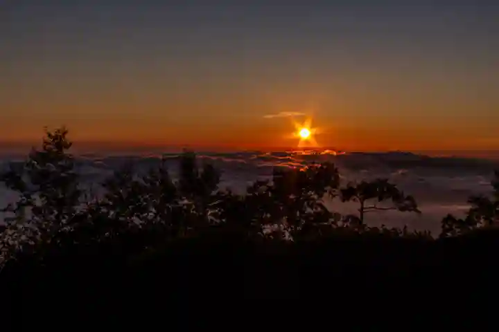 富士山頂上浅間大社奥宮(静岡県)