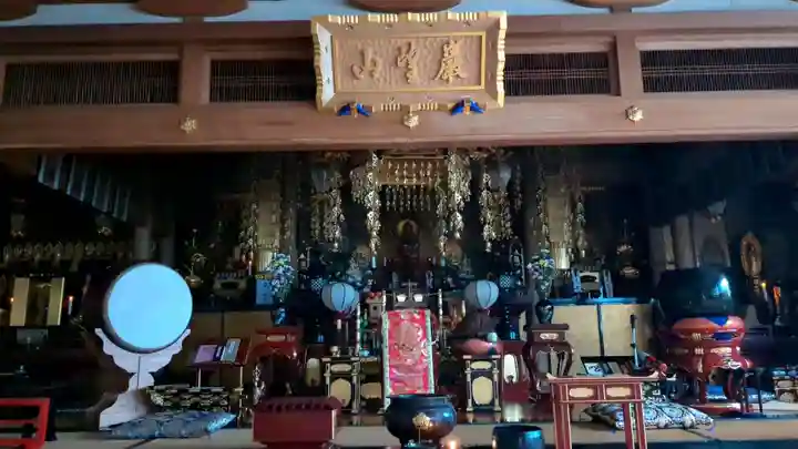 眞言寺の本殿・本堂