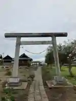 三神社の{uncategorized: "未分類", other: "その他", undefined: "問題あり", building: "その他建物", grave: "お墓", sacred_gate: "鳥居", guardian: "狛犬", statue: "像", buddha: "仏像", history: "歴史", nature: "自然", garden: "庭園", animal: "動物", pagoda: "塔", temizu: "手水舎", mountain_gate: "山門・神門", sanctuary: "本殿・本堂", subordinate: "末社・摂社", art: "芸術", scenery: "景色", jizo: "地蔵", ema: "絵馬", goshuin: "御朱印", omikuji: "おみくじ", items: "授与品その他", amulet: "お守り", goshuincho: "御朱印帳", eats: "食事", festival: "お祭り", votive_dance: "神楽", shichigosan: "七五三参", wedding: "結婚式", experience: "体験その他", initially: "初詣", around: "周辺", anti_infection: "感染症対策"}