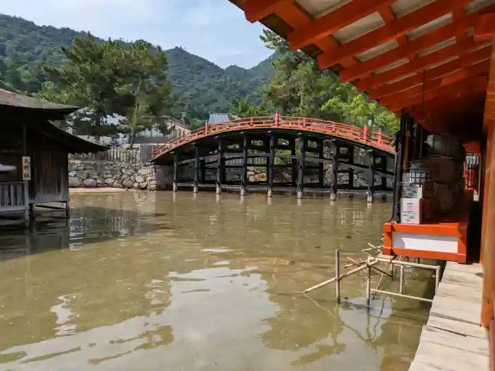 厳島神社(広島県)