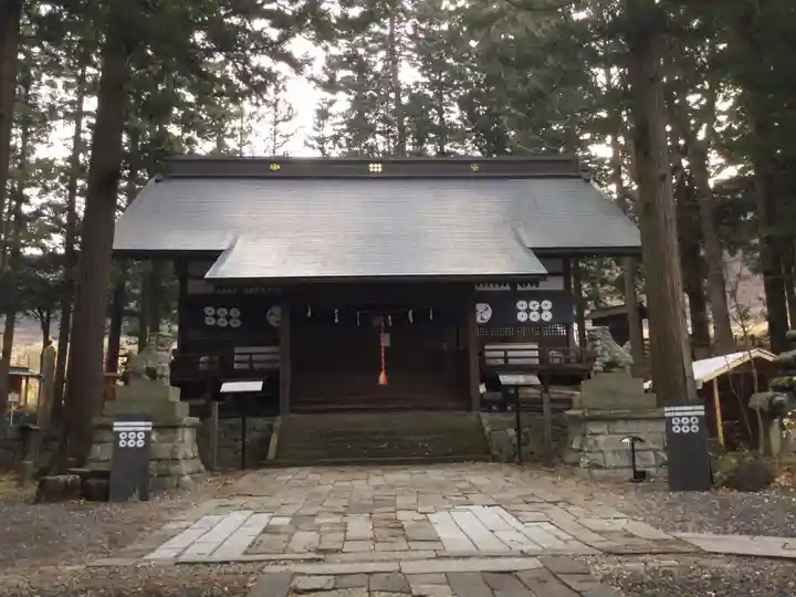 山家神社の本殿・本堂