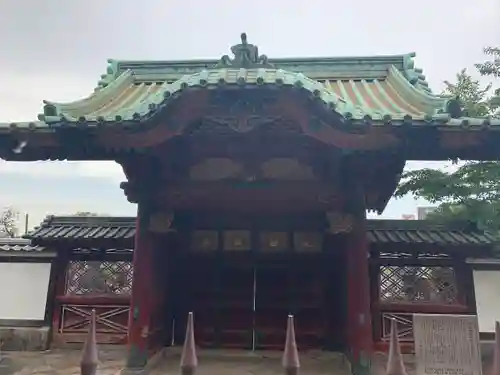 寛永寺(根本中堂)の山門