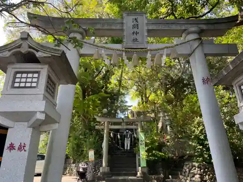 多摩川浅間神社の鳥居