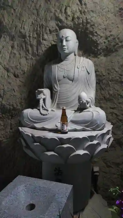 耶馬渓新四国八十八ヶ所5番札所の像