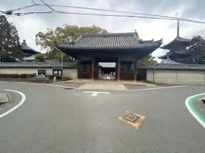斑鳩寺の山門・神門