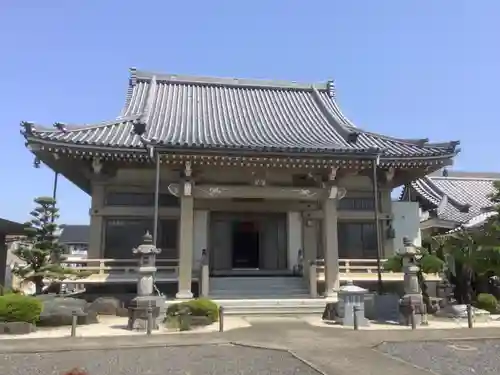 泰岳寺の本殿・本堂