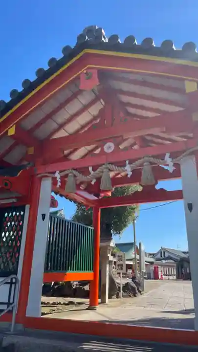 多治速比売神社の山門・神門