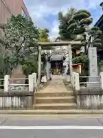 石井神社の{uncategorized: "未分類", other: "その他", undefined: "問題あり", building: "その他建物", grave: "お墓", sacred_gate: "鳥居", guardian: "狛犬", statue: "像", buddha: "仏像", history: "歴史", nature: "自然", garden: "庭園", animal: "動物", pagoda: "塔", temizu: "手水舎", mountain_gate: "山門・神門", sanctuary: "本殿・本堂", subordinate: "末社・摂社", art: "芸術", scenery: "景色", jizo: "地蔵", ema: "絵馬", goshuin: "御朱印", omikuji: "おみくじ", items: "授与品その他", amulet: "お守り", goshuincho: "御朱印帳", eats: "食事", festival: "お祭り", votive_dance: "神楽", shichigosan: "七五三参", wedding: "結婚式", experience: "体験その他", initially: "初詣", around: "周辺", anti_infection: "感染症対策"}