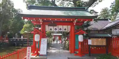 生島足島神社の山門・神門
