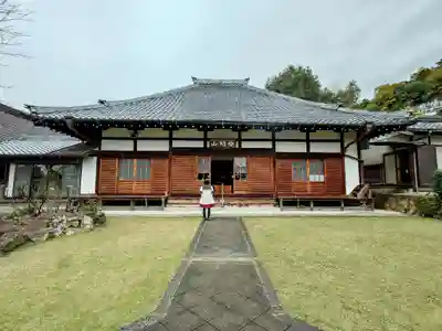 高蔵寺の本殿・本堂