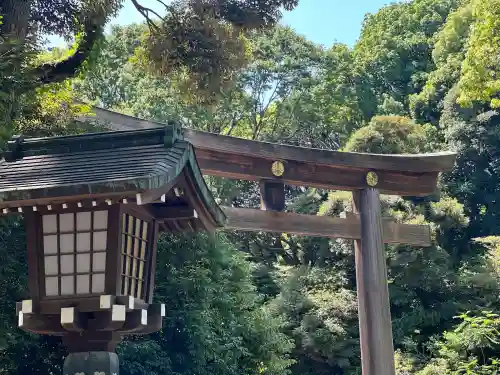 明治神宮の{uncategorized: "未分類", other: "その他", undefined: "問題あり", building: "その他建物", grave: "お墓", sacred_gate: "鳥居", guardian: "狛犬", statue: "像", buddha: "仏像", history: "歴史", nature: "自然", garden: "庭園", animal: "動物", pagoda: "塔", temizu: "手水舎", mountain_gate: "山門・神門", sanctuary: "本殿・本堂", subordinate: "末社・摂社", art: "芸術", scenery: "景色", jizo: "地蔵", ema: "絵馬", goshuin: "御朱印", omikuji: "おみくじ", items: "授与品その他", amulet: "お守り", goshuincho: "御朱印帳", eats: "食事", festival: "お祭り", votive_dance: "神楽", shichigosan: "七五三参", wedding: "結婚式", experience: "体験その他", initially: "初詣", around: "周辺", anti_infection: "感染症対策"}