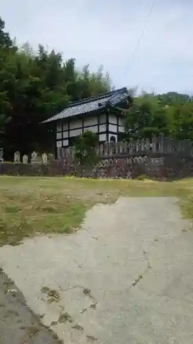 常光寺岡田観音堂の末社